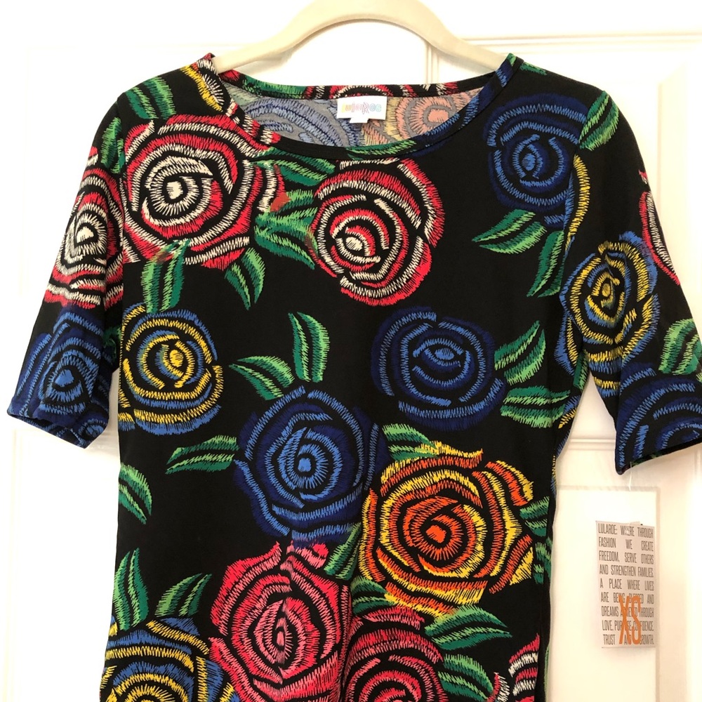 Lularoe floral Gigi.